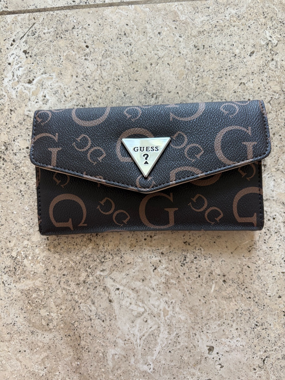 GUESS Bi-Fold Logo Card Wallet in Beige